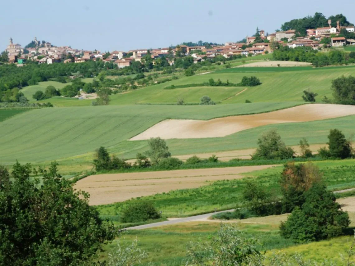 Domenica sulle colline del Ruch&egrave;<br/>insieme al C.A.I. di Asti