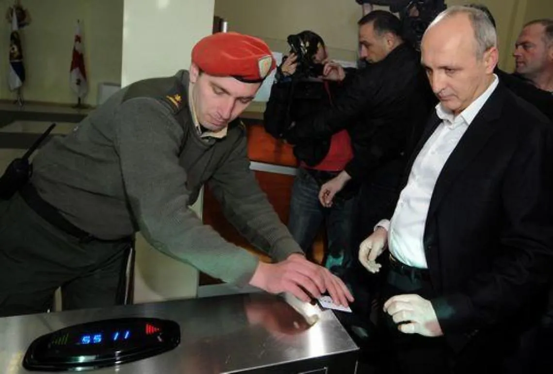 Georgia/ Arrestato per corruzione ex premier Merabishvili