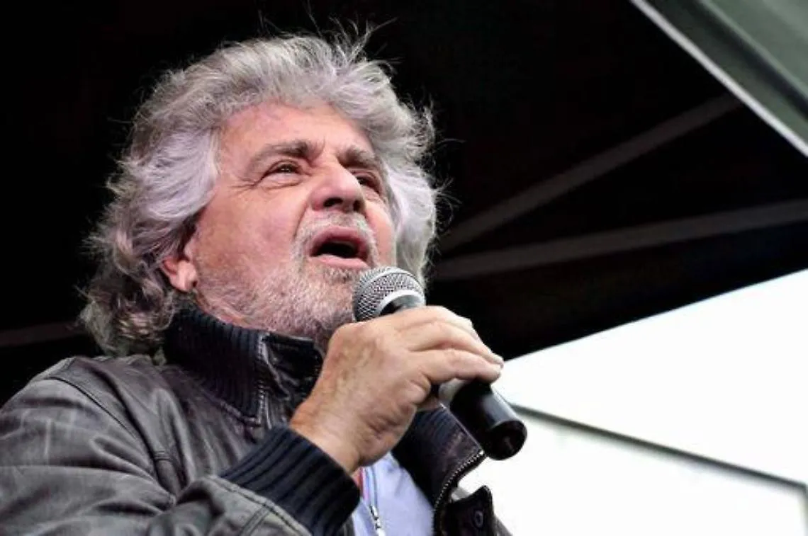 Governo/ Grillo: Contro di noi colpo di Stato per agenda Monti