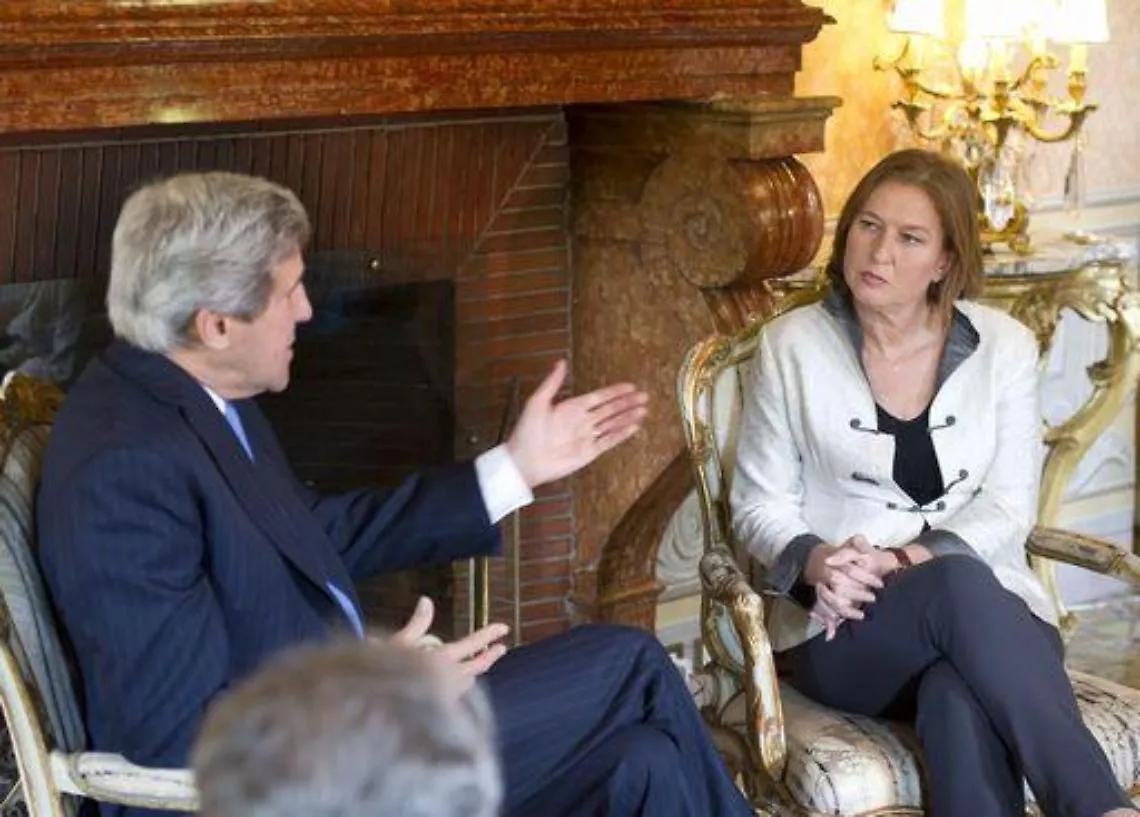 Kerry a Roma vede Livni: "C'&egrave; nuovo impegno su processo di pace"