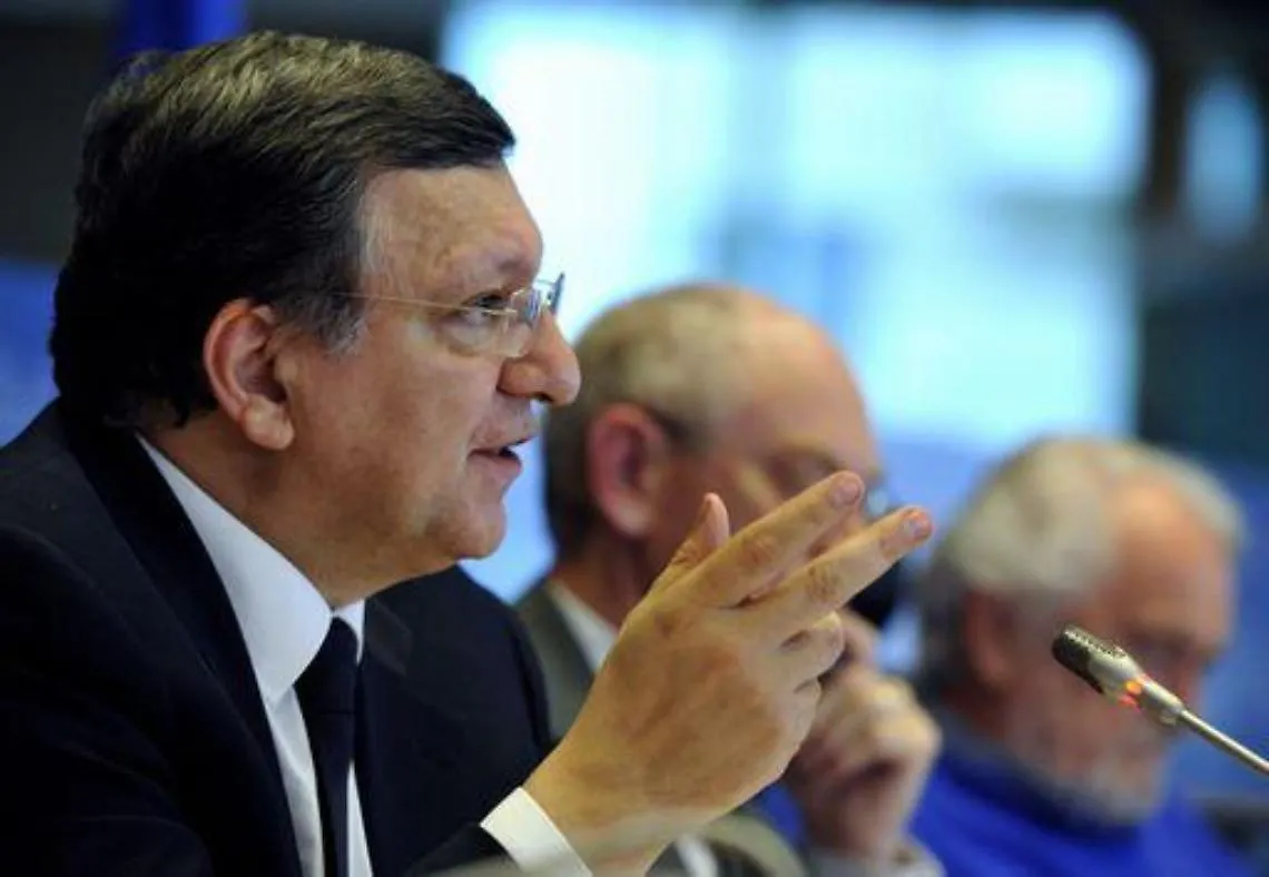 Ue/ Commissione raccomanda chiusura procedura deficit Italia
