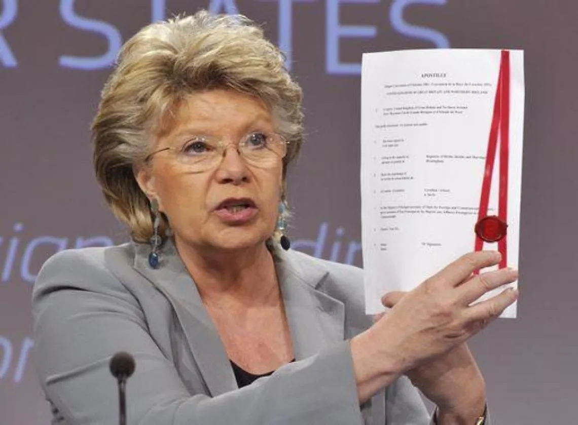 Ue/ Reding: Italia paese pi&ugrave; basso livello fiducia verso governo