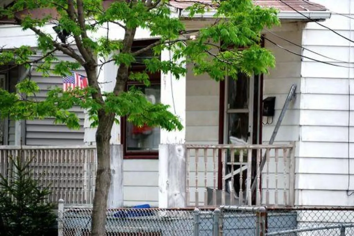 Usa/ Cleveland, trovate catene e corde a casa del rapitore