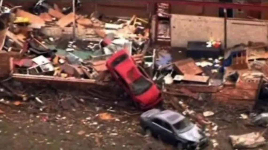 Usa/ Tornado Oklahoma, 9 bambini tra i 24 morti accertati