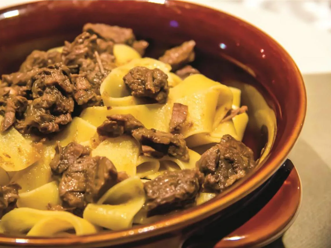 Pappardelle con sugo di cinghiale