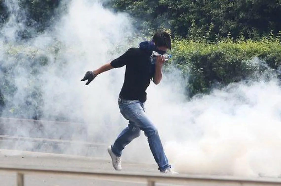 Turchia/ Ancora lacrimogeni polizia sui manifestanti ad Ankara