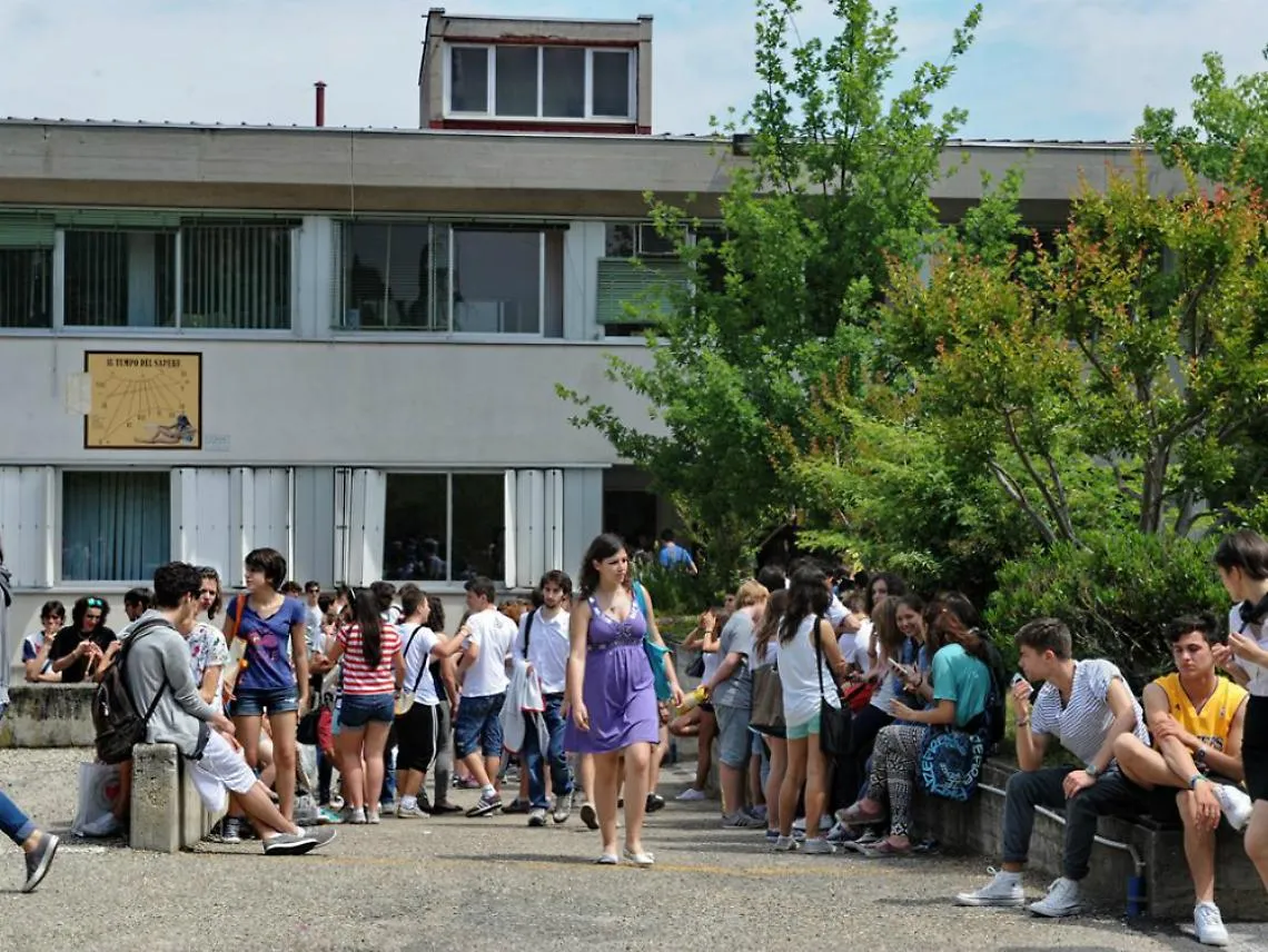 Maturit&agrave;, al liceo scientifico Vercelli<br/>in dodici arrivano a 100