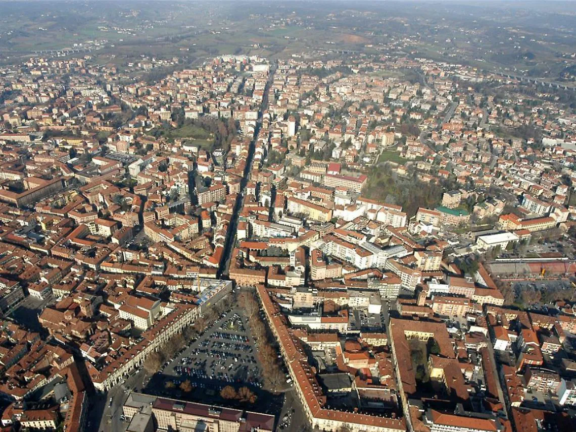 Com'&egrave; cambiata Asti negli ultimi 20 anni<br/>Te lo dice Google con i satelliti