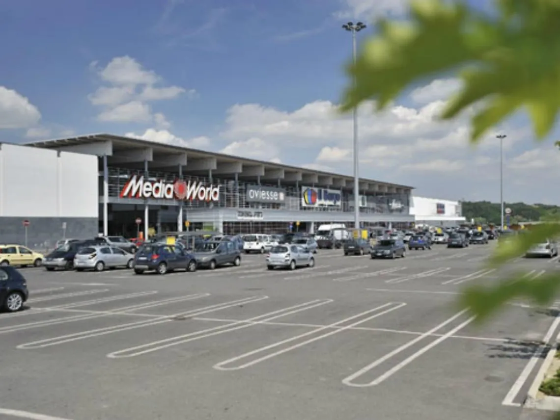 Esselunga, Media World, Famila. Scia di furti nei supermercati astigiani