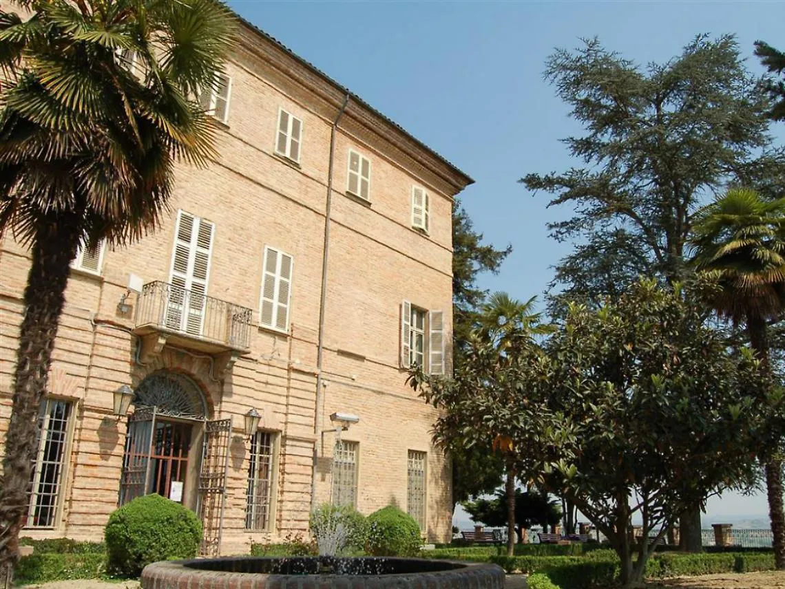 Assaltano la banca, interrotti da un vicino