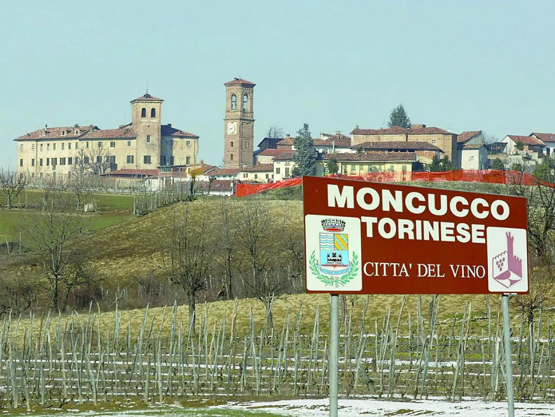 Il sindaco di Moncucco condannato<br/>per aver mentito sul suo lavoro