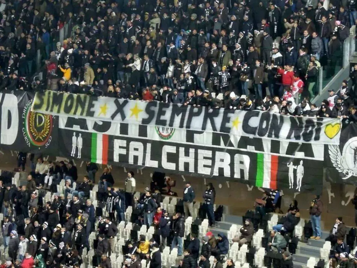 Anche allo Juventus Stadium il ricordo di Simone