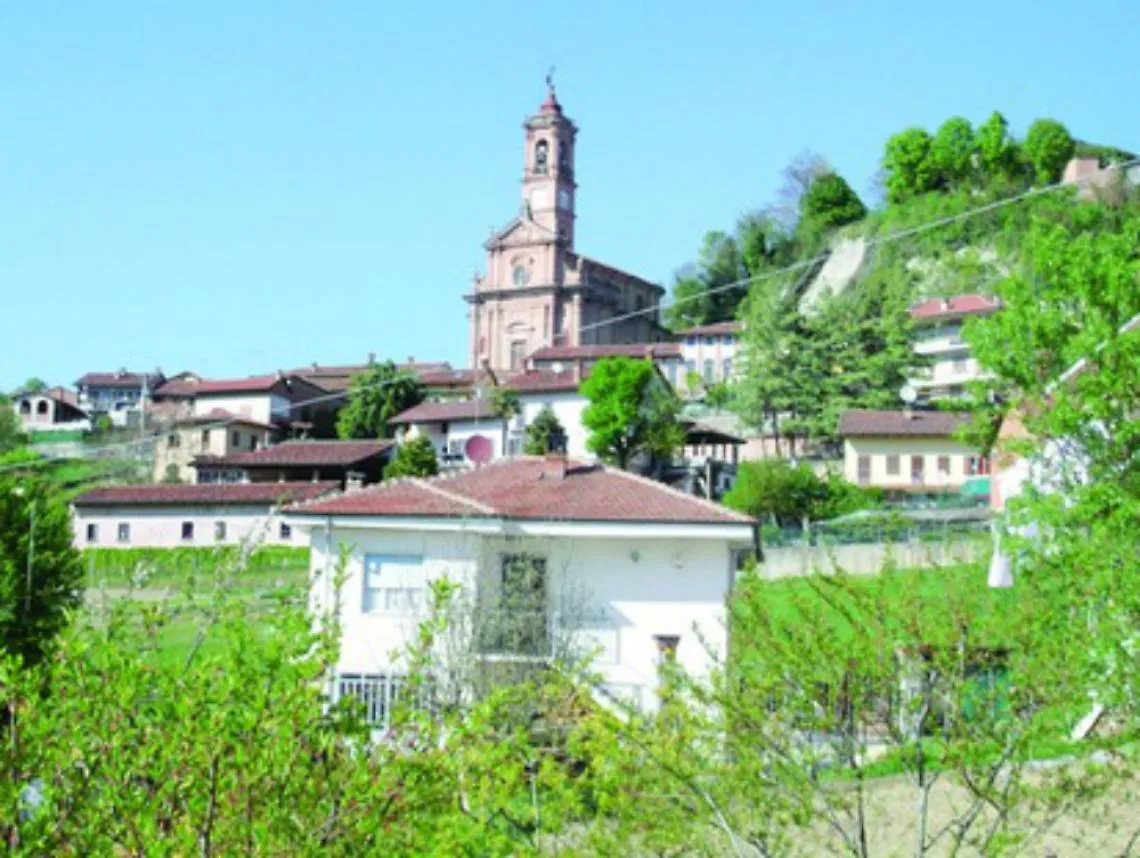 Caccia al "corvo" anonimo contro il bollettino comunale