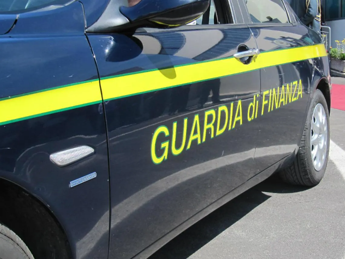 Ricavi non dichiarati per oltre 285 mila euro, scoperto commerciante evasore