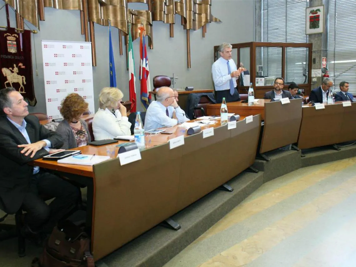 Chiamparino ad Asti: &laquo;Semplificare<br/>e fare rete tra i diversi territori&raquo;