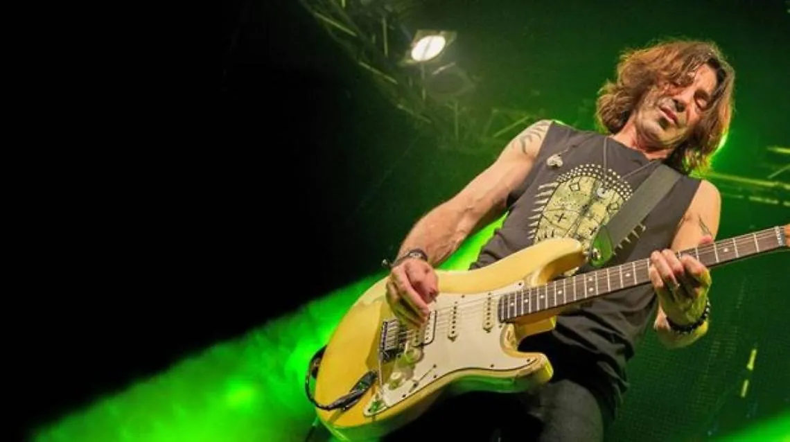 Monferrato on stage, domani "La notte delle chitarre": sul palco Custodie Cautelari, Stef Burns e Amudi Safa