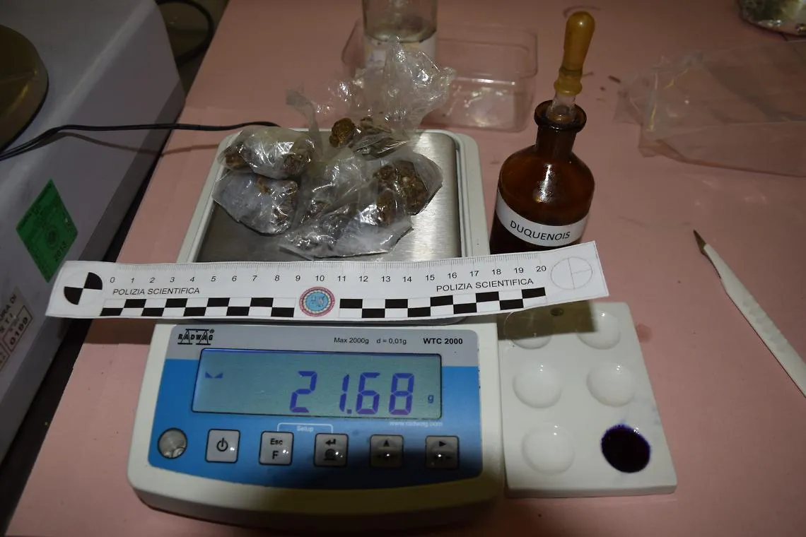 110 straniero indagato per spaccio