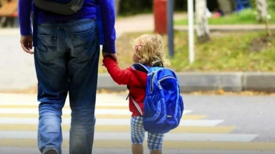 Bimbi a scuola-2