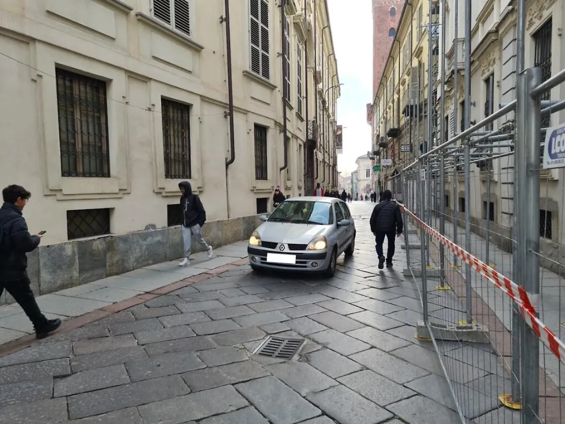 Corso Alfieri tra via San Martino e via Giobert