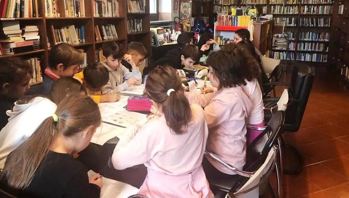 Bambini Biblioteca Civica