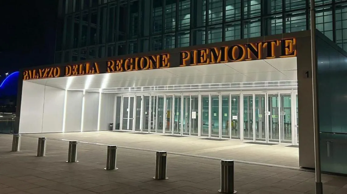 grattacielo_arancione_pinforma