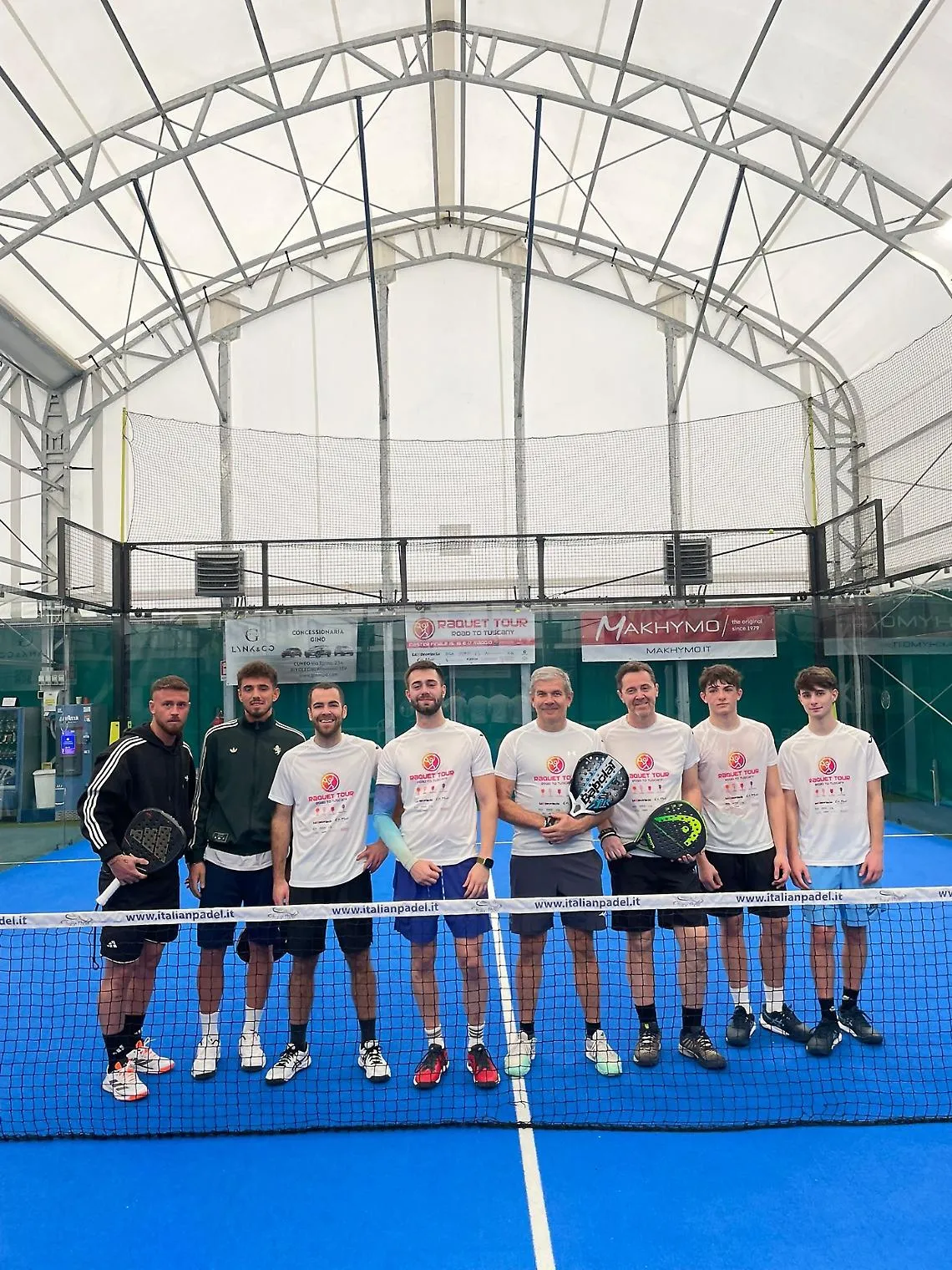 Raquet Tour