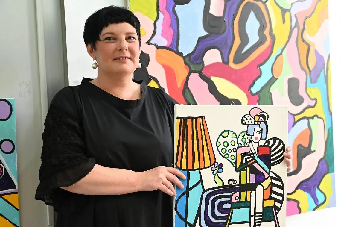 &ldquo;Lo specchio dell&rsquo;anima&rdquo;: il colore protagonista nelle opere di Narcisa Lungu