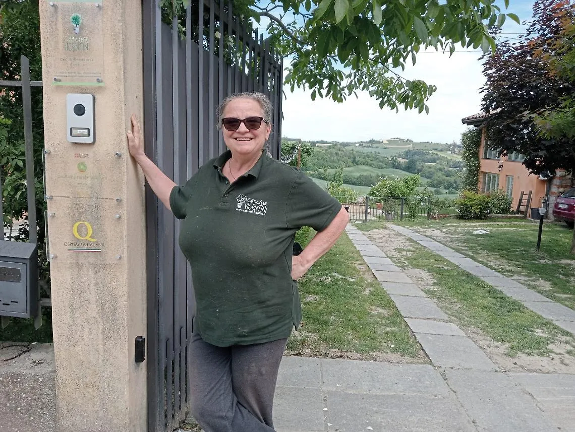 Dal caos della citt&agrave; al roseto: la rinascita di Lorenza a Cascina Vicentini