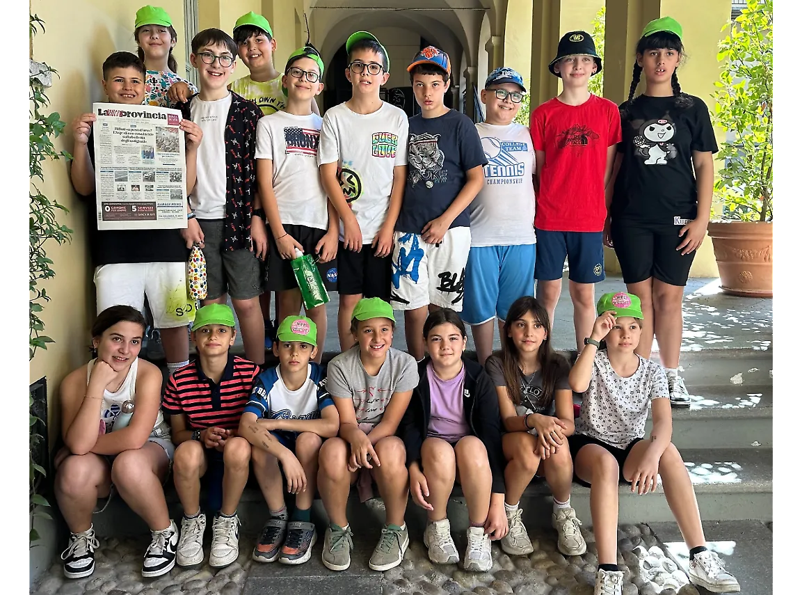 Piccoli cronisti crescono: la 5&ordf;D della Rio Crosio alla scoperta de La Nuova Provincia