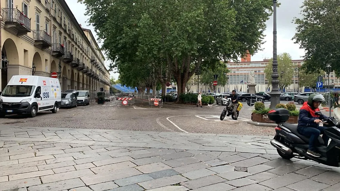 Palio di Asti 2026: continua l'allestimento delle tribune in Piazza Alfieri