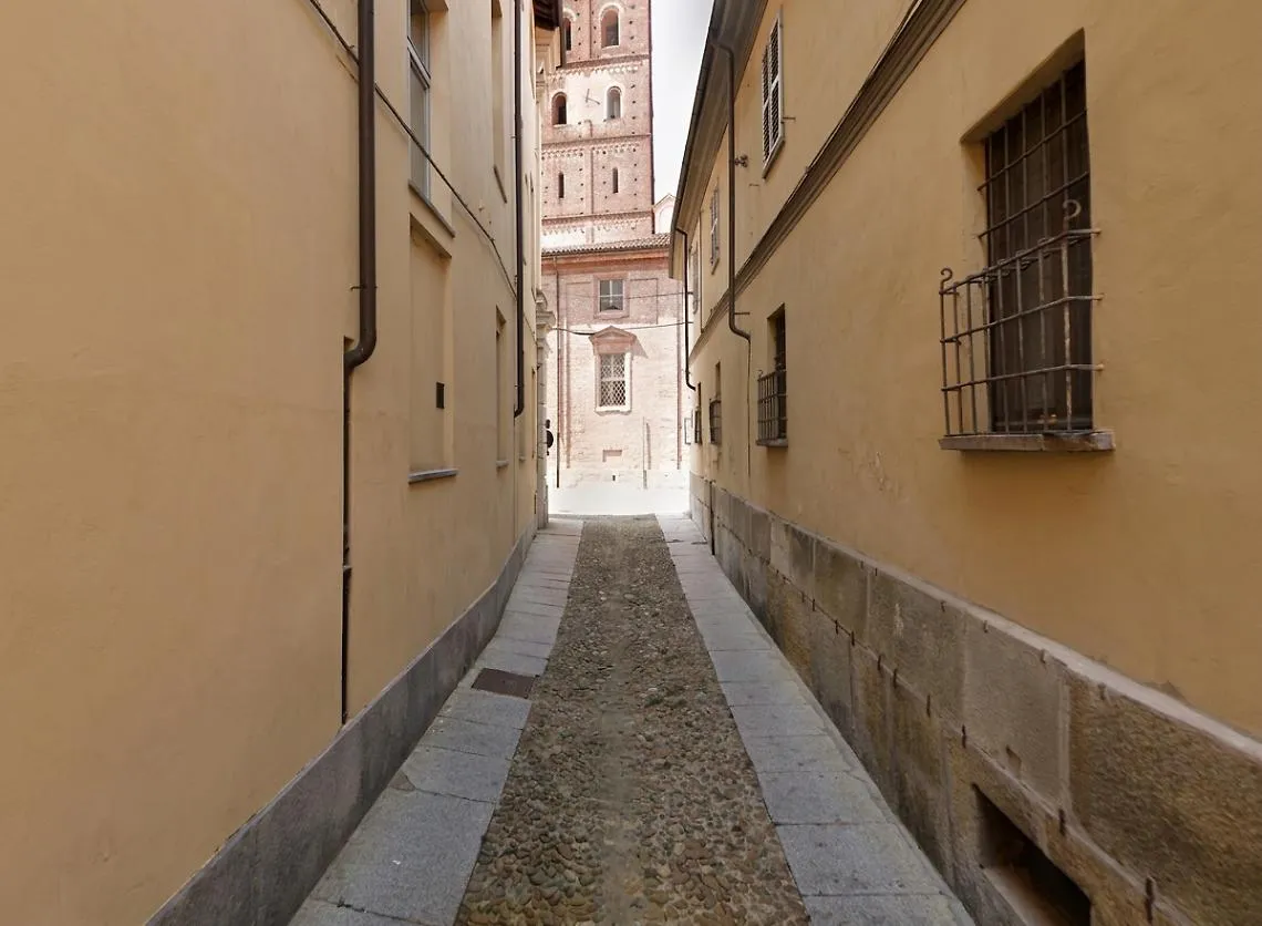 via Cattedrale Asti