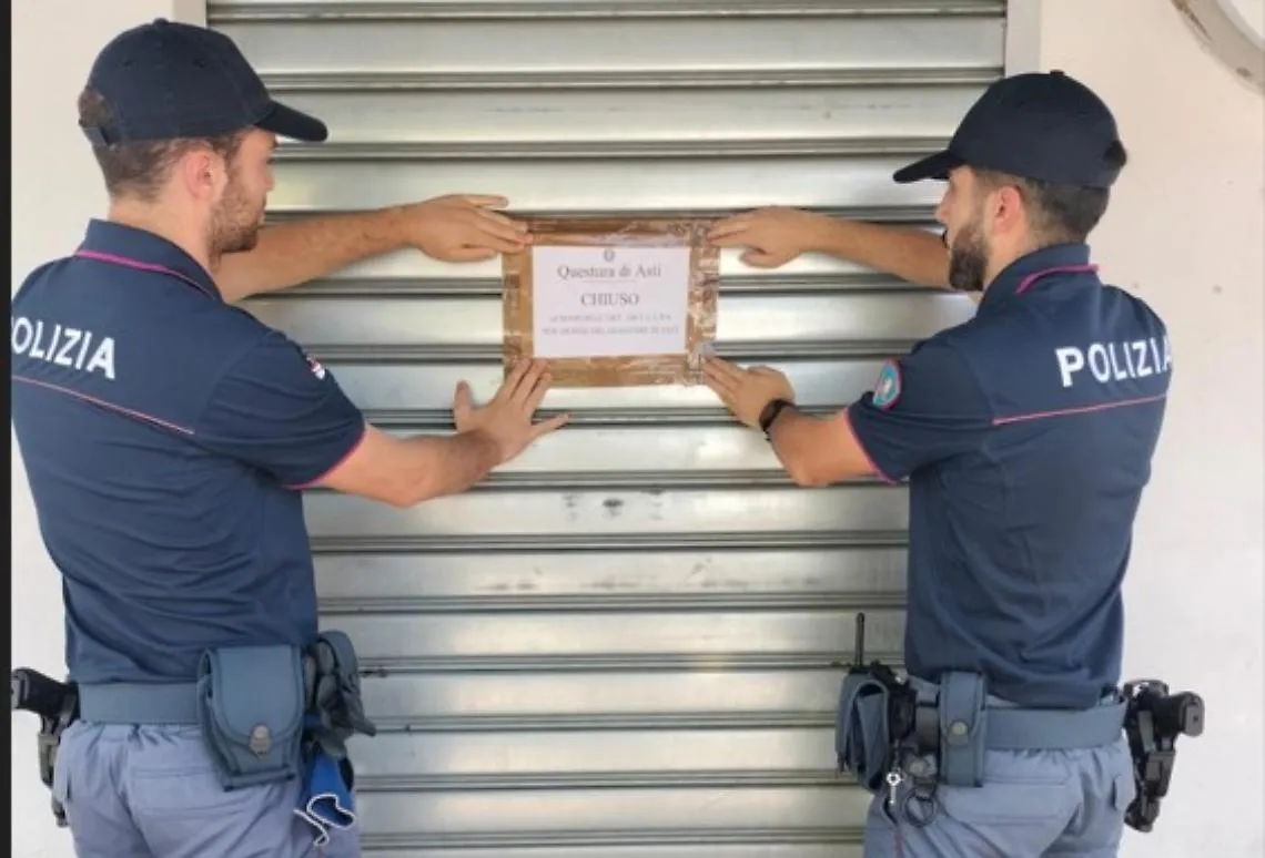 Due ragazzi picchiati davanti ad un bar di corso Alba che viene chiuso dal Questore