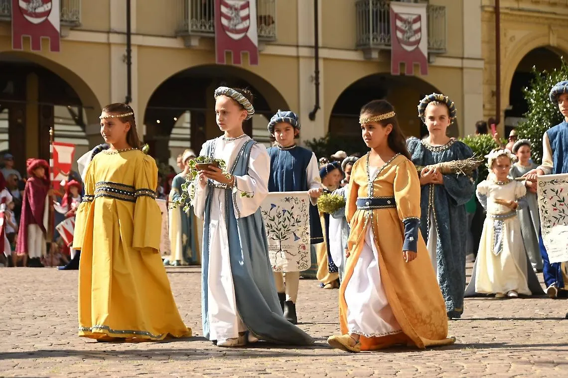 La Sfilata dei bambini del Palio di Asti
