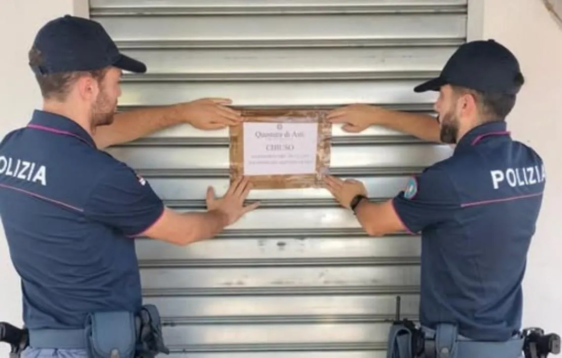 Altra chiusura di un bar per sette giorni: troppi pregiudicati ai tavolini 