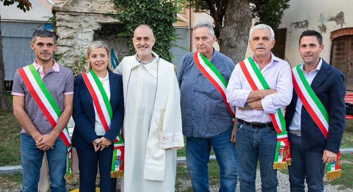 Il saluto a don Luca Solaro dalle sue sei parrocchie che ha saputo trasformare in comunit&agrave;