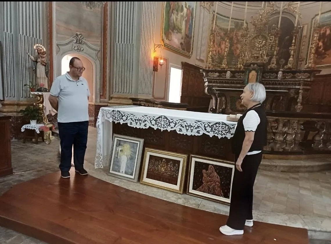 Omaggio dell'artista astigiana Antonia Teotino alla parrocchia di Neive