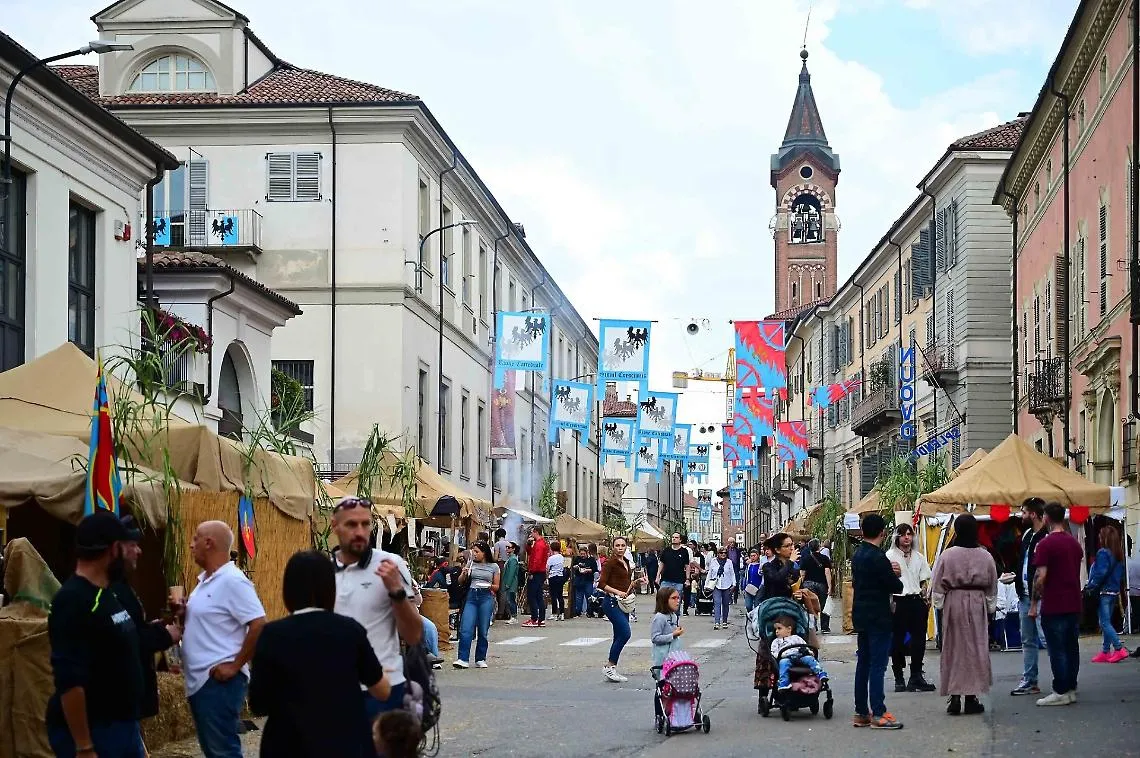 Arti e Mercanti