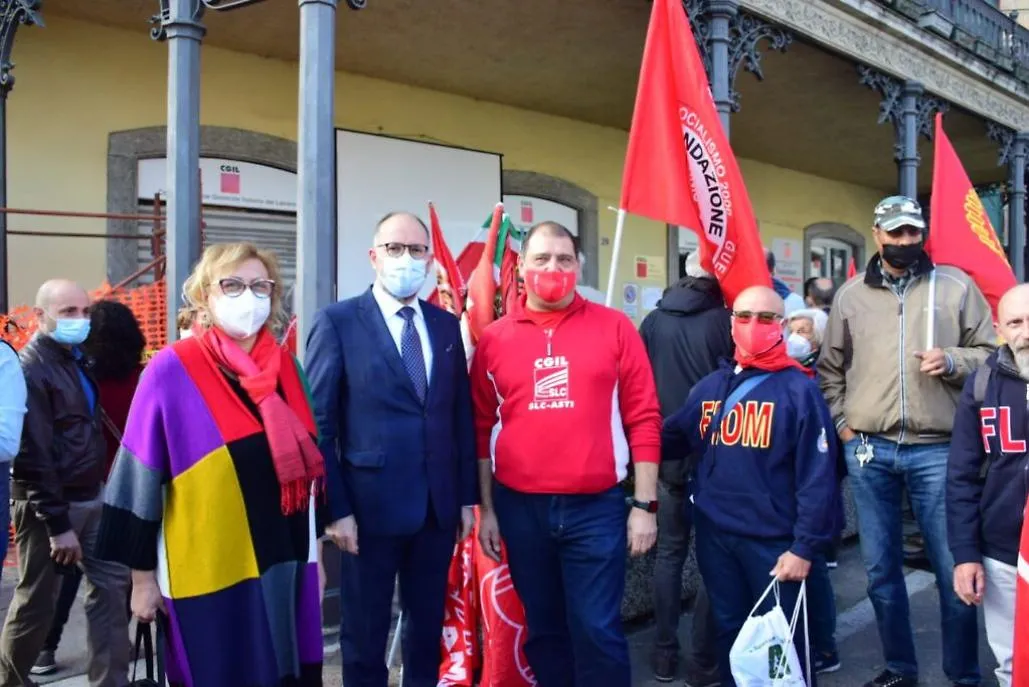 Sit in davanti alla CGIL4