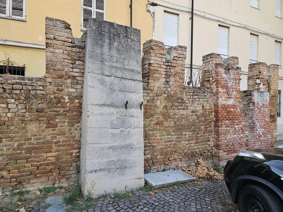 Piazza Castigliano Asti degrado risultato