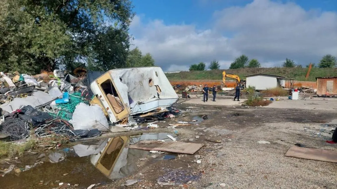 Smantellamento del campo rom di Asti