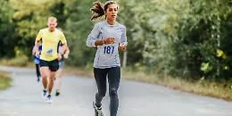 Stretching e giusta idratazione per cominciare a correre