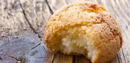 Conosciuti in tutto il mondo, sono dolci... ma si chiamano amaretti