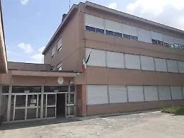 Scuola, cantieri e lezioni subito sospese per il Referendum