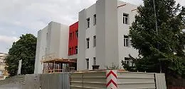 Asti, la nuova scuola Buonarroti aprir&agrave; il 24 settembre: gli studenti rimangono a casa