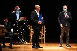 Dal Teatro Balbo di Canelli in scena il "Variet&agrave; di Natale 2020"