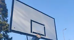 L'appello degli ex Cierre per il playground del Bramante vittima di atti vandalici