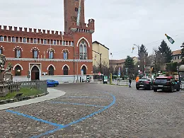 Cantiere in corso Alfieri, protestano commercianti, lavoratori e clienti per le strade chiuse &laquo;senza motivo&raquo;