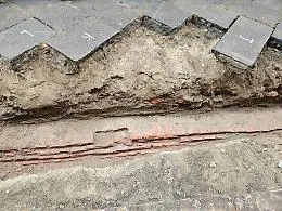 Gli scavi in corso Alfieri fanno riaffiorare l'antica fogna cittadina del 1600