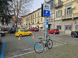 Piste e corsie ciclabili, ma senza bici: continua la querelle dopo la cancellazione del bike sharing