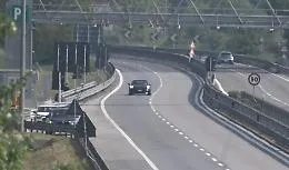 La Porsche non d&agrave; le password per la scatola nera: tangenziale chiusa per testare la velocit&agrave; nell'incidente in cui mor&igrave; Matilde [VIDEO]